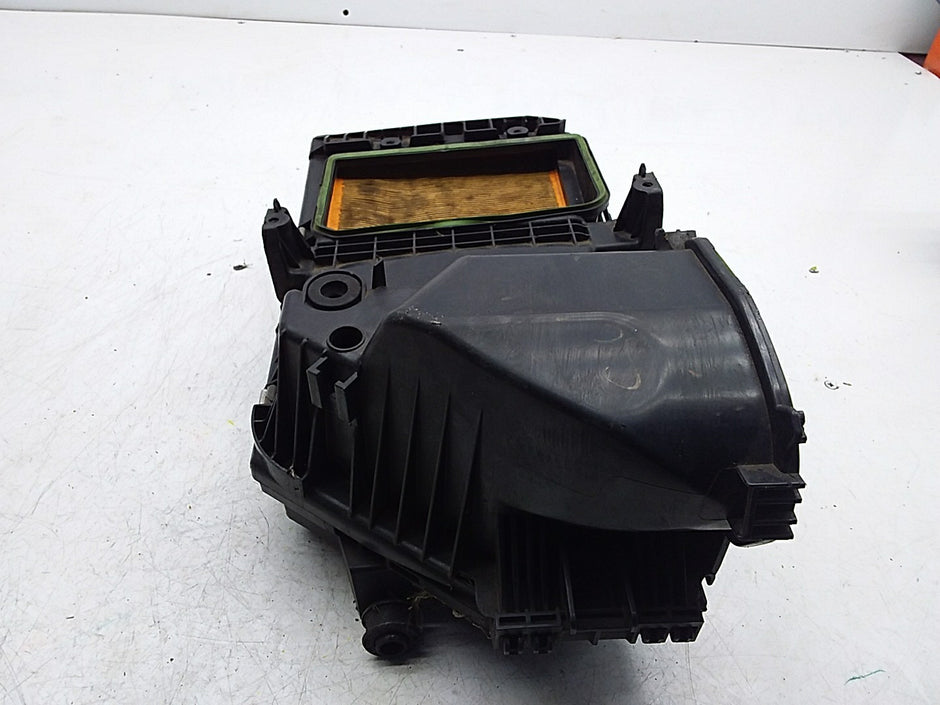 MERCEDES BENZ E-CLASS W213 AIR FILTER CLEANER BOX 2.0 P A6540900001 FMA43
