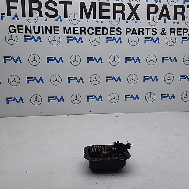 MERCEDES BENZ E-CLASS W213 2016 ONWARDS FUSE RELAY BOX A2135403038 FMF124