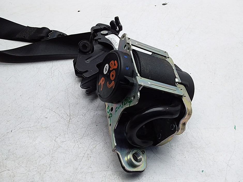 MERCEDES C-CLASS W205 SEAT BELT REAR RIGHT DRIVER SIDE A2058605285 FMS284 OSR