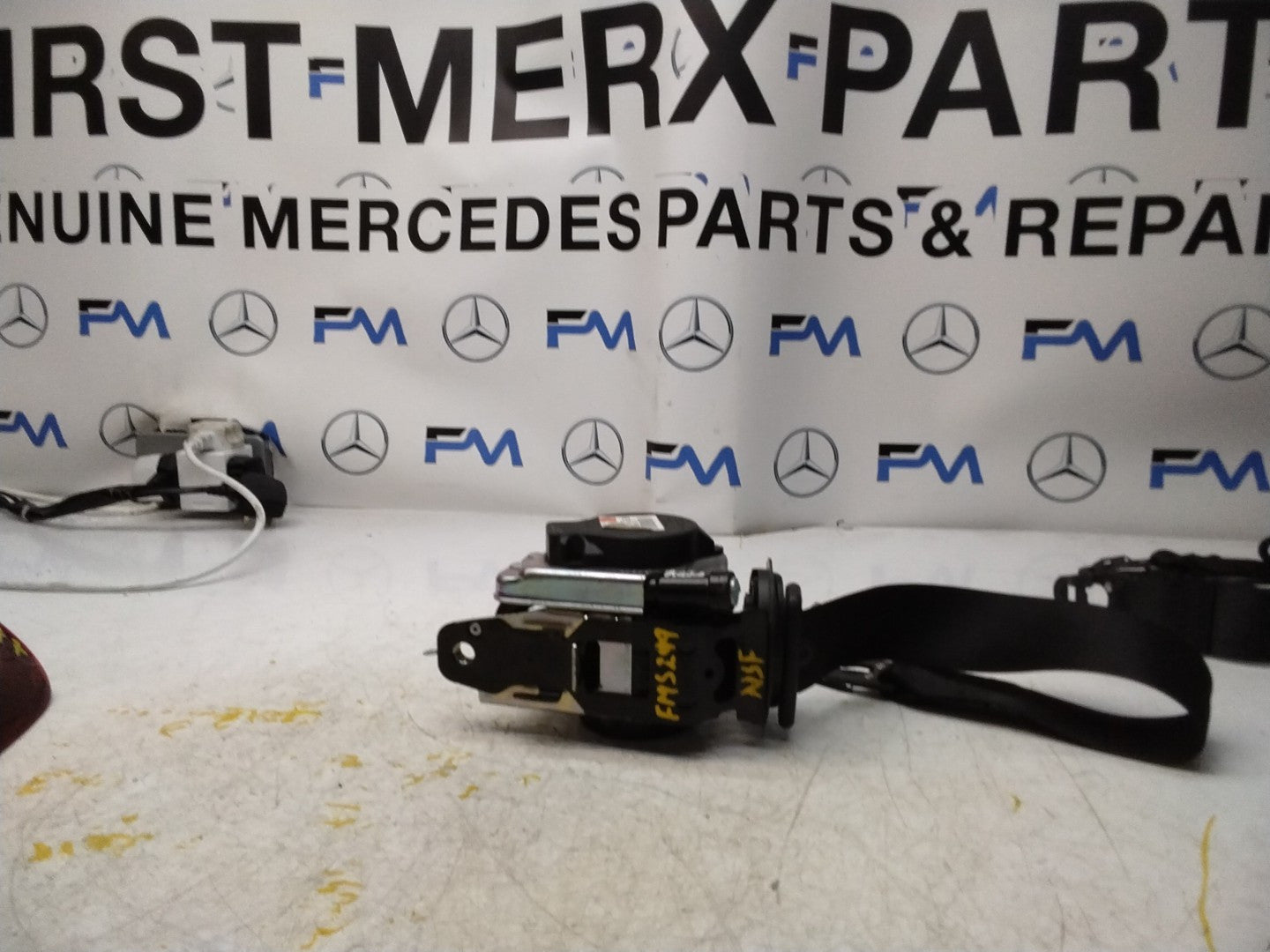 MERCEDES C-CLASS W205 SEAT BELT PASSENGER LEFT SIDE A2058600185 FMS299 NSF
