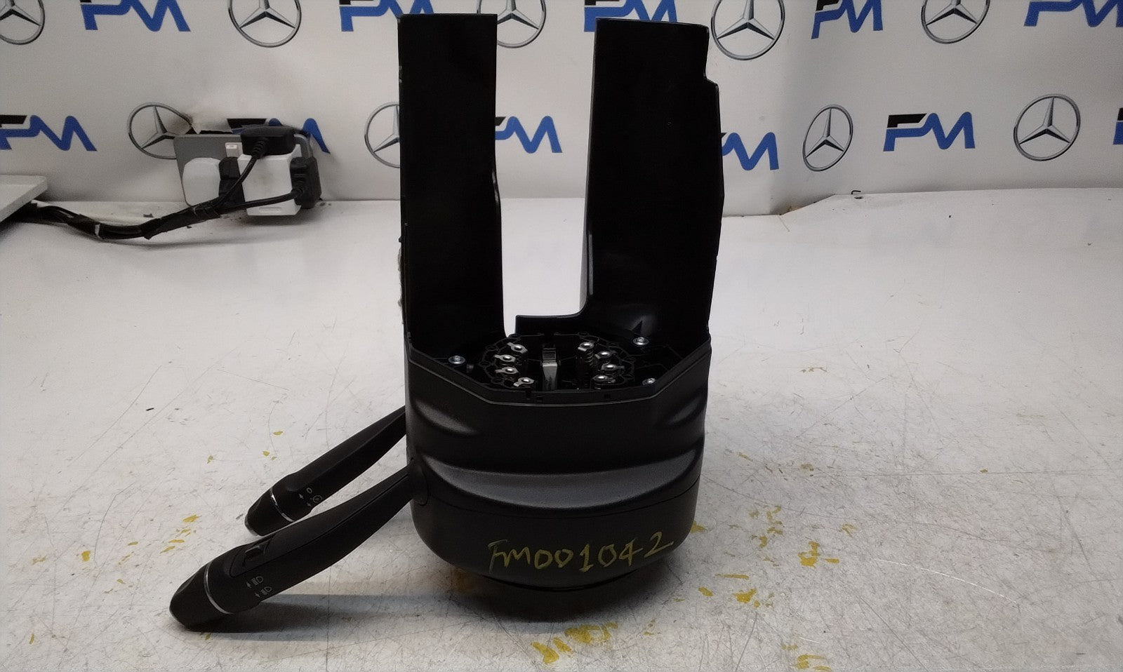 Mercedes E-CLASS W213 INDICATOR/WIPER GEAR SELECT + SQUIB  A2139005606 FM001042