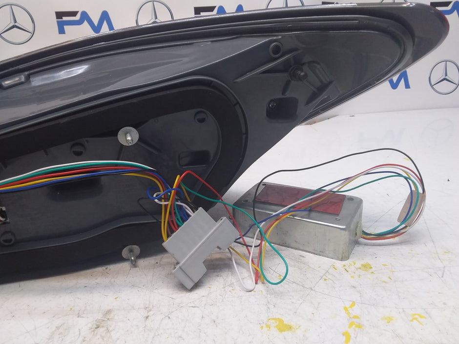MERCEDES CLA CLASS W117 2013-19 REAR PASSENGER N/S TAIL LIGHT FMT91