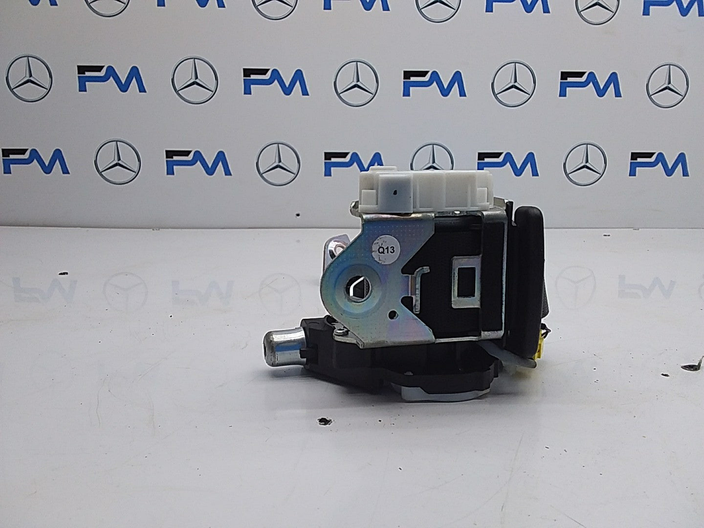 MERCEDES BENZ S -CLASS W222 PASSENGER SIDE REAR  LEFT SEAT BELT A2228600785 FMS2