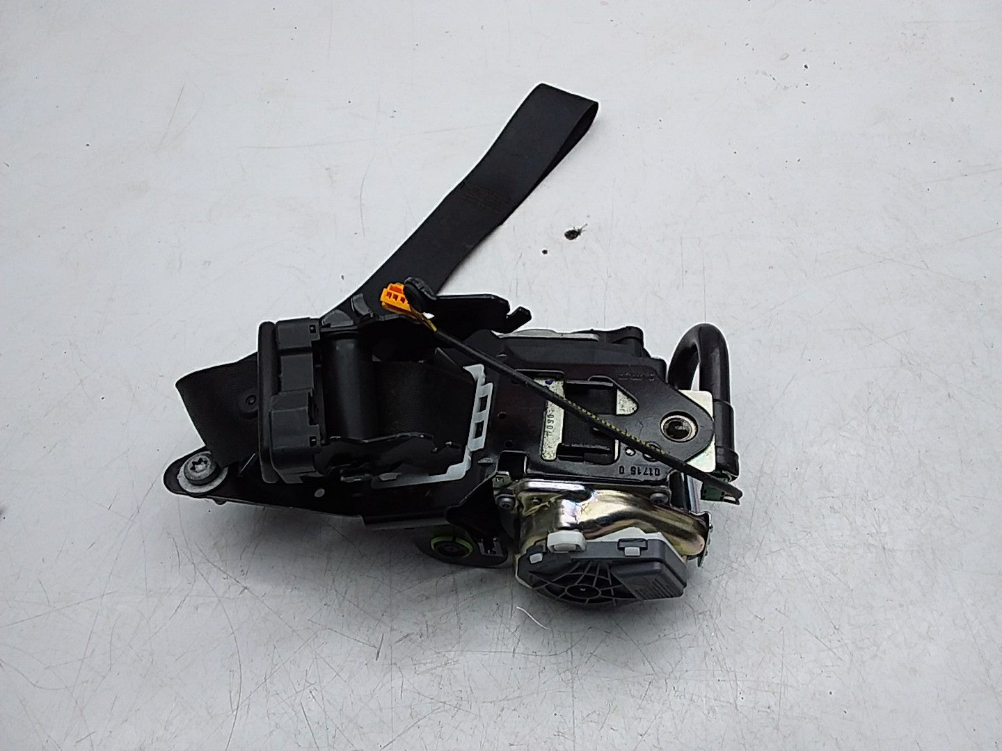MERCEDES E-CLASS W238 SEAT BELT FRONT RIGHT DRIVER SIDE A2388602900 FMS253 OSF