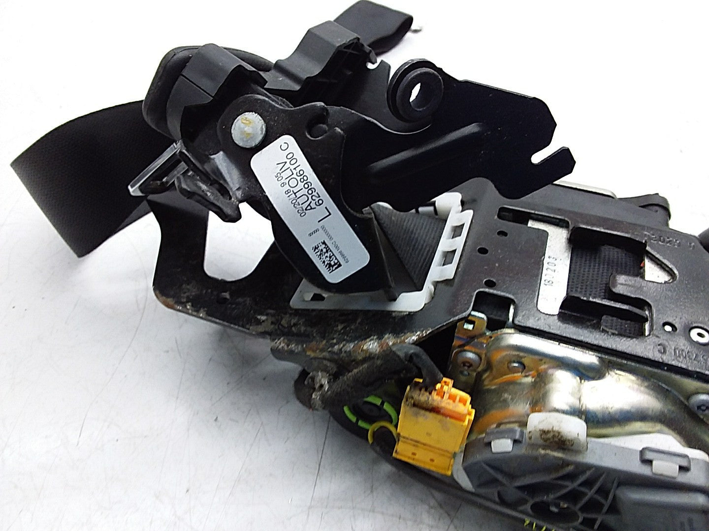 MERCEDES E-CLASS W238 SEAT BELT FRONT LEFT PASSENGER SIDE A2388602800 FMS258 NSF