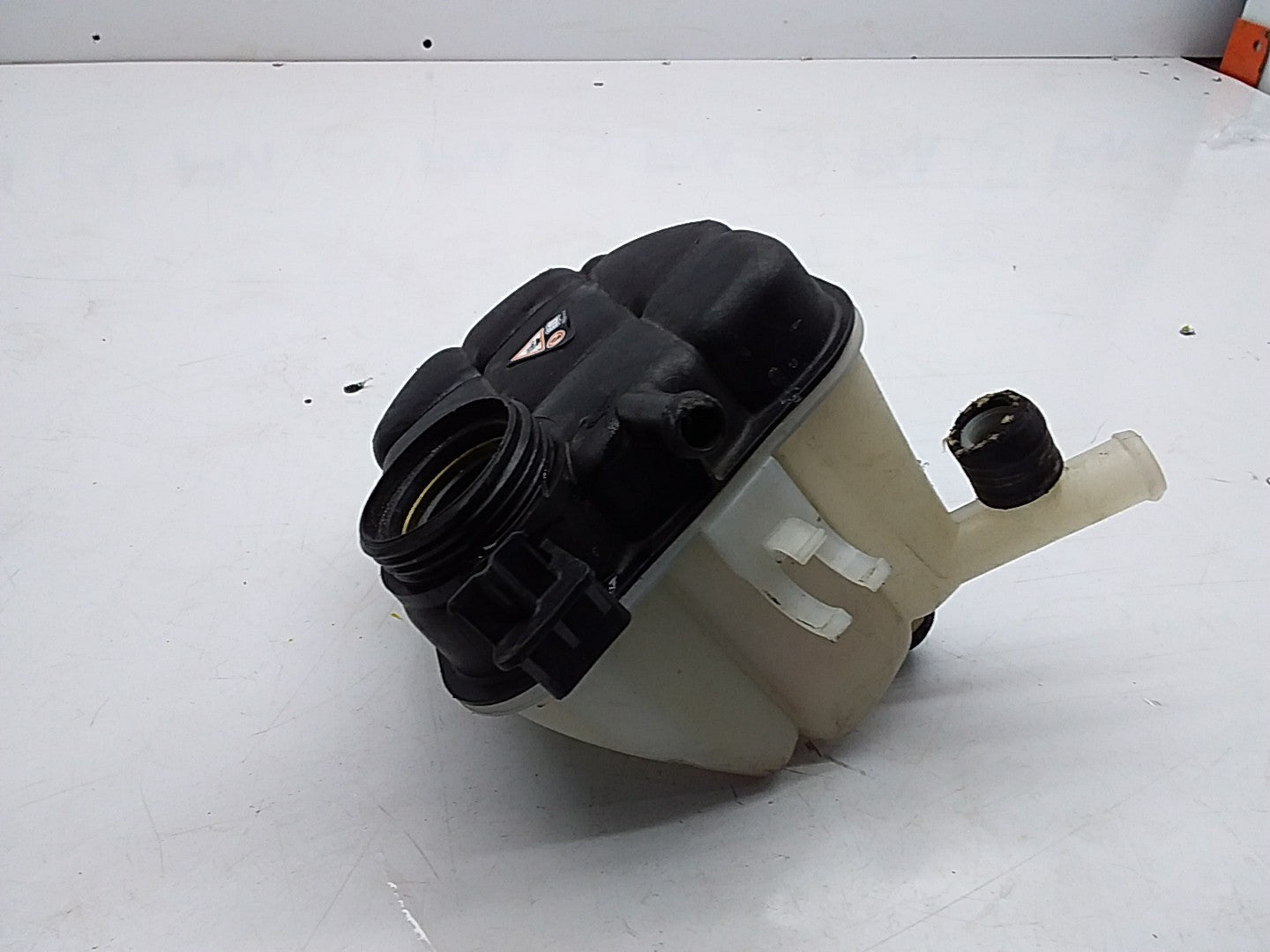 MERCEDES BENZ GLC W166 COOLANT EXPANSION TANK 2015-2019 A1665000049 FMC6