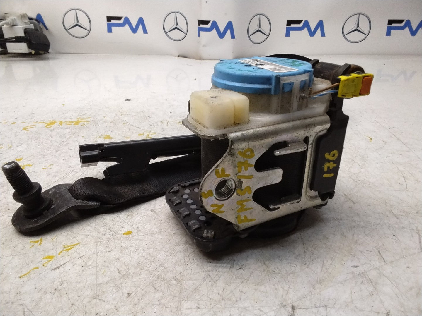 MERCEDES A CLASS W176 SEAT BELT FRONT LEFT SIDE A1768600185 FMS176 NSF