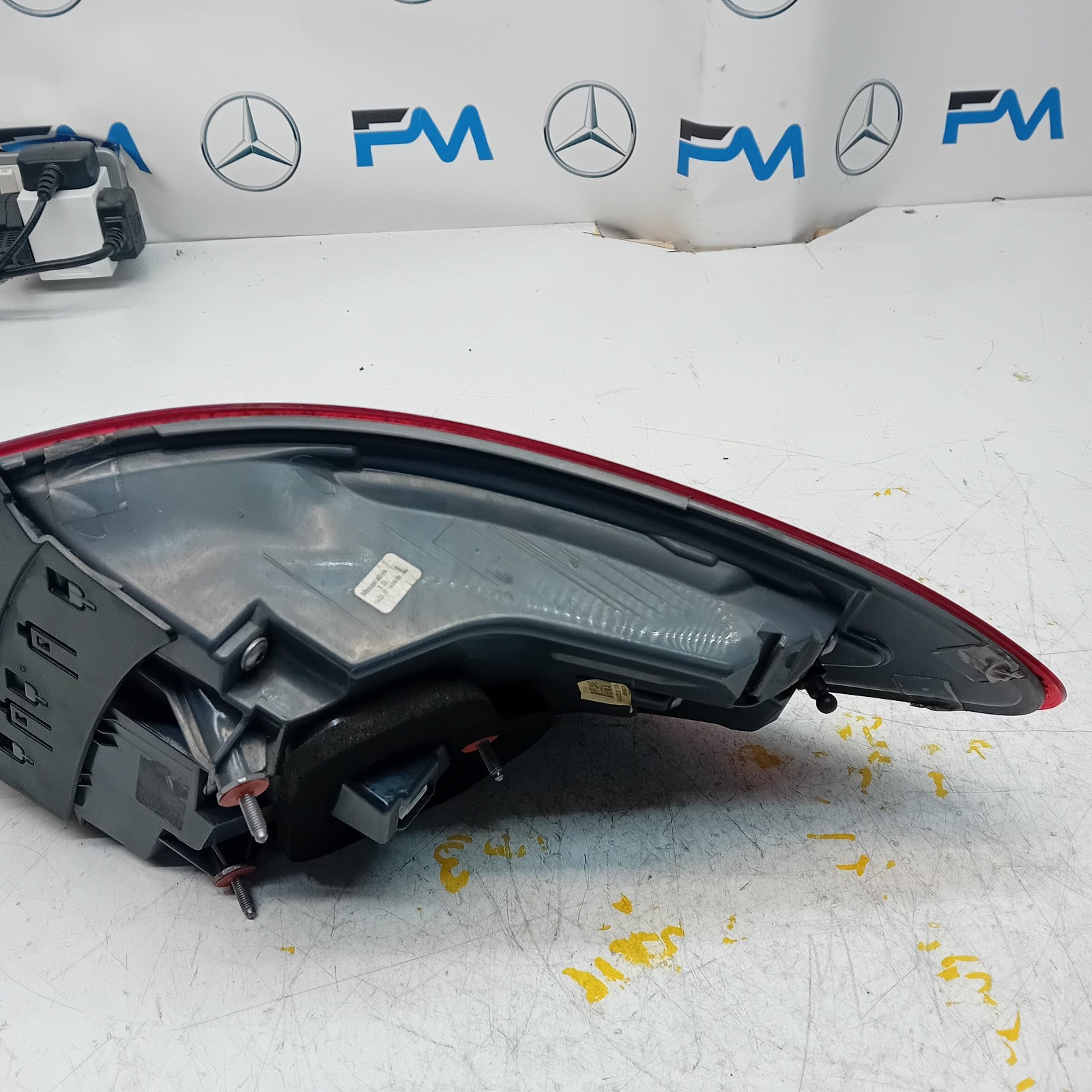 MERCEDES GLC W253 PASSENGER SIDE NS REAR TAIL LIGHT FMT187 A2539060900