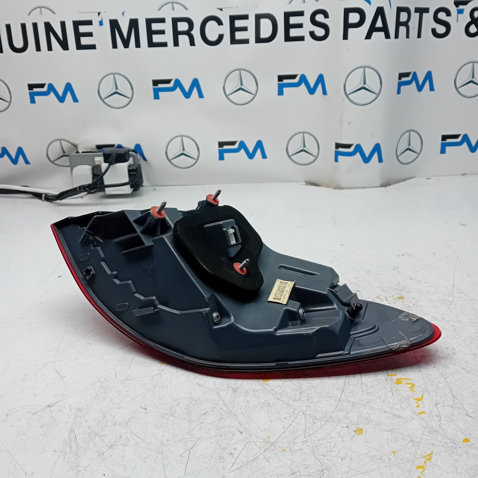 MERCEDES GLC W253 PASSENGER SIDE NS REAR TAIL LIGHT FMT187 A2539060900