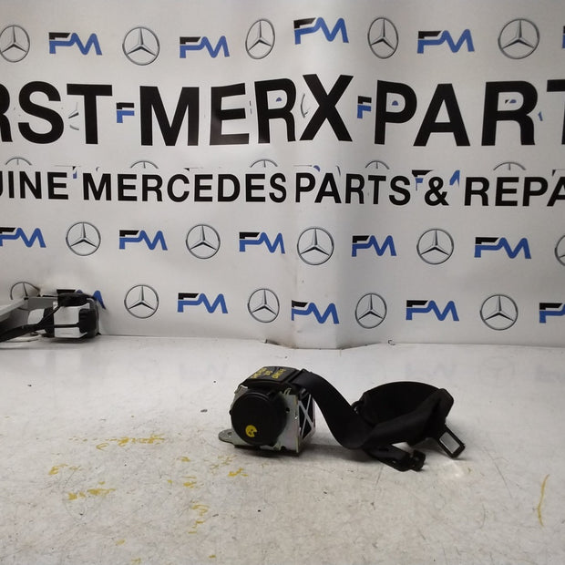 MERCEDES BENZ E CLASS W213 SALOON REAR CENTRE SEAT BELT A2138601385 FMS420