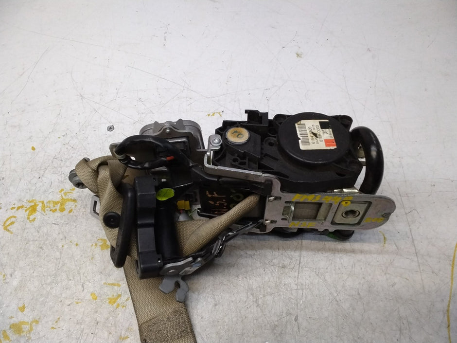 MERCEDES E CLASS C207 PASSENGERS FRONT LEFT SEATBELT A2078603585 FMS448 NSF