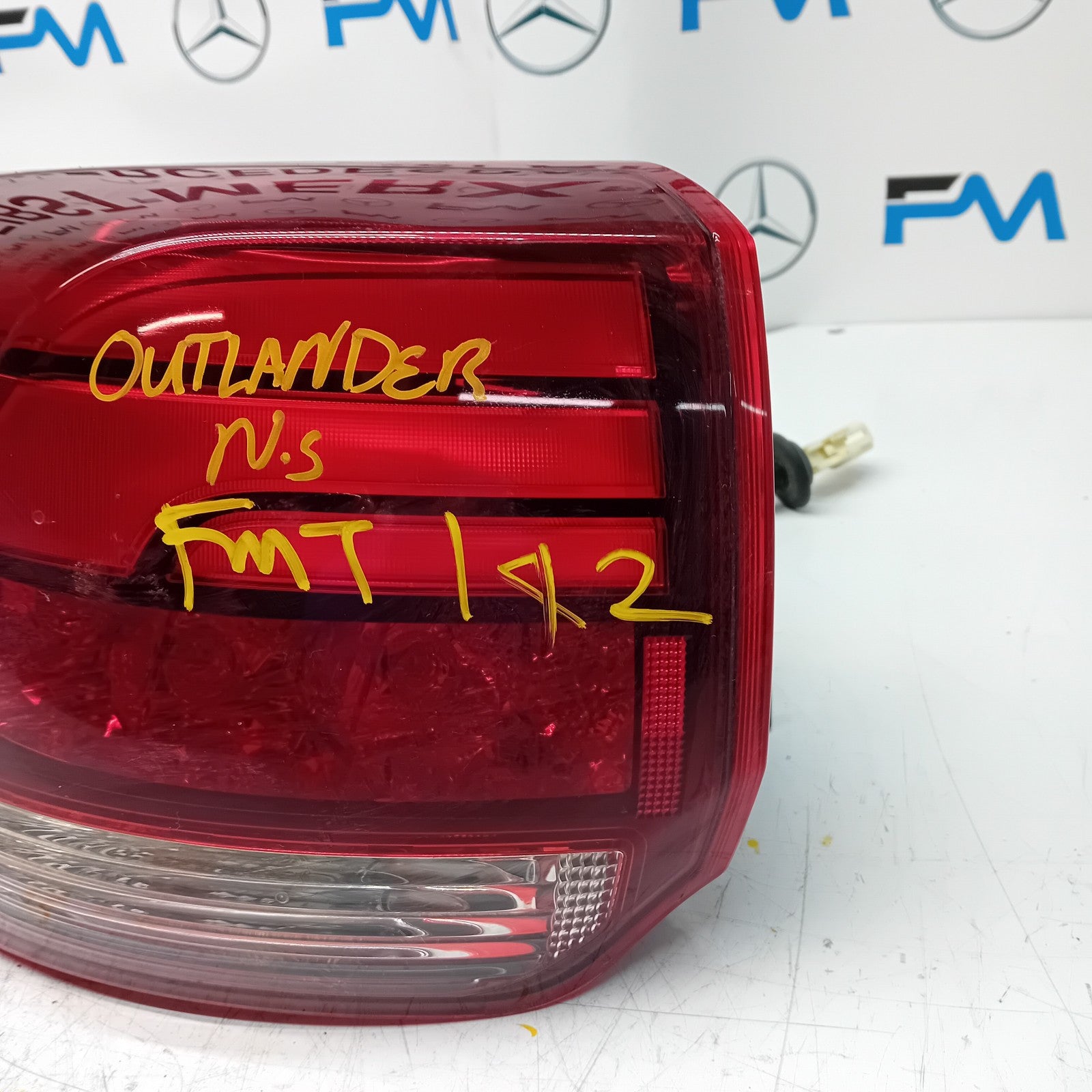MITSUBISHI OUTLANDER MK3 2015-19 PASSENGER SIDE NS OUTER REAR TAIL LIGHT FMT142