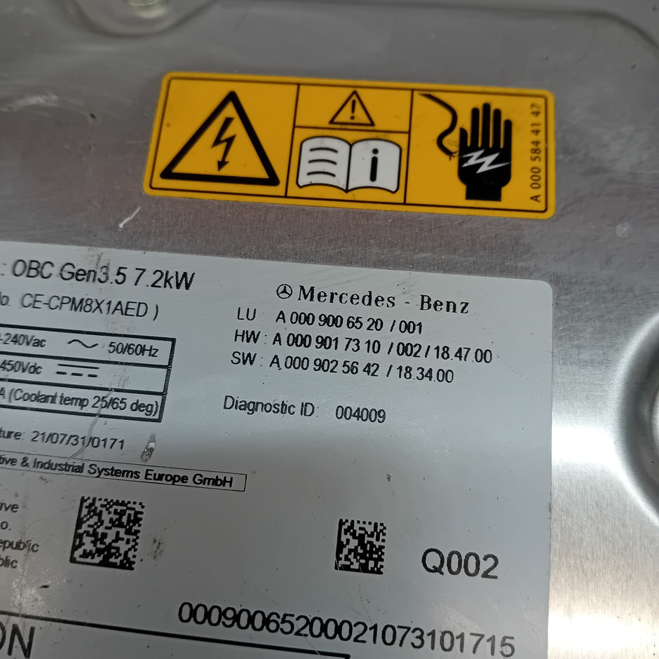 MERCEDES A CLASS W177 BATTERY CHARGER MODULE  A1770072799 A0009006520 FM001010