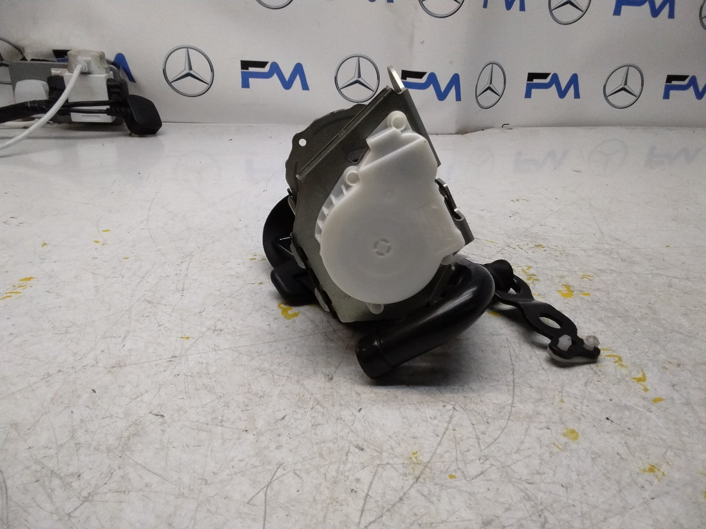 MERCEDES C CLASS W205 REAR PASSENGER SIDE SEAT BELT A2058600585 FMS318 NSR