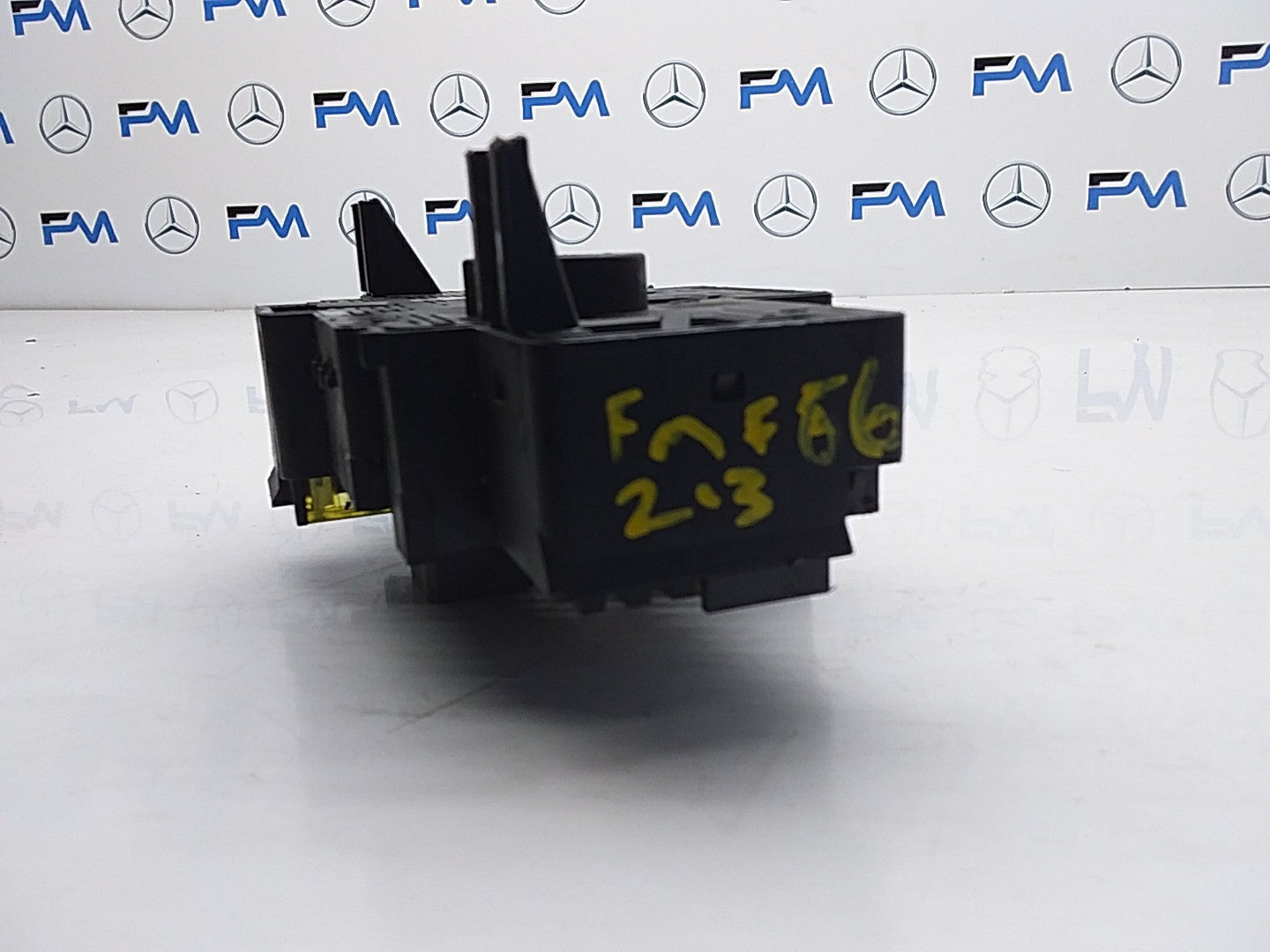 MERCEDES BENZ E-CLASS W213 FUSE BOX RELAY A2139062202 FMF66