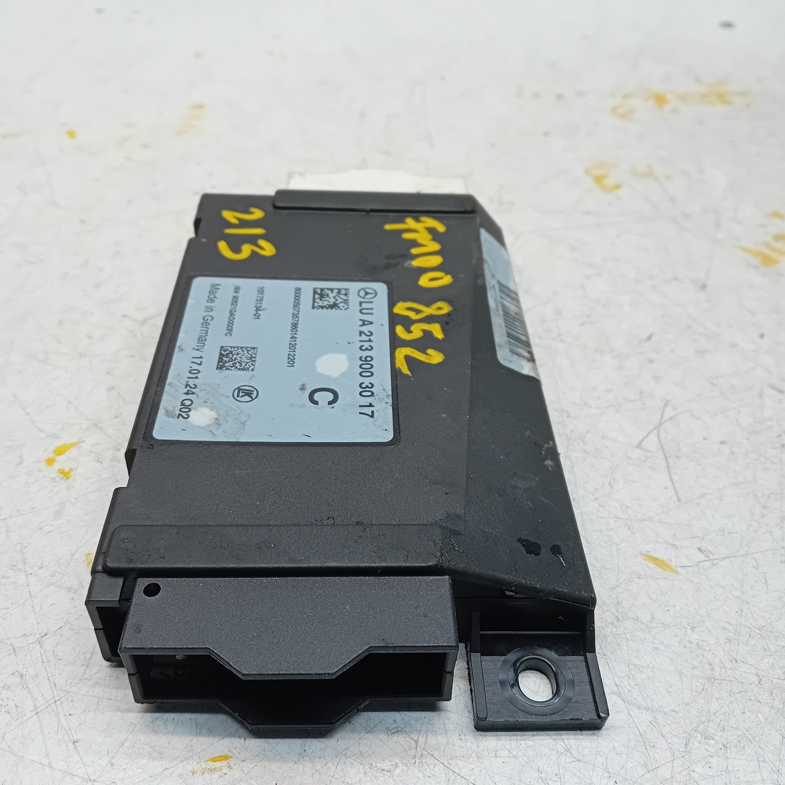 MERCEDES E CLASS IGNITION CONTROL MODULE ECU A2139003017 W213 FM00852