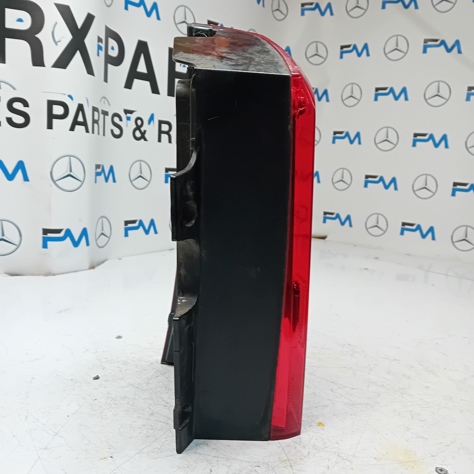 MERCEDES VITO W447 2015-20 DRIVER OS REAR TAIL LIGHT R191014 FMT154