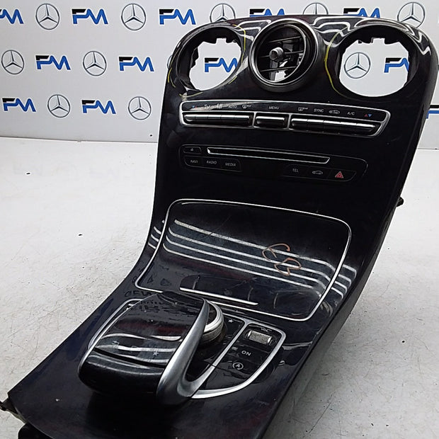 2016-2019 MERCEDES E CLASS W213 CENTRE  CONSOLE  A2054402032 FMK26 (DAMAGED)