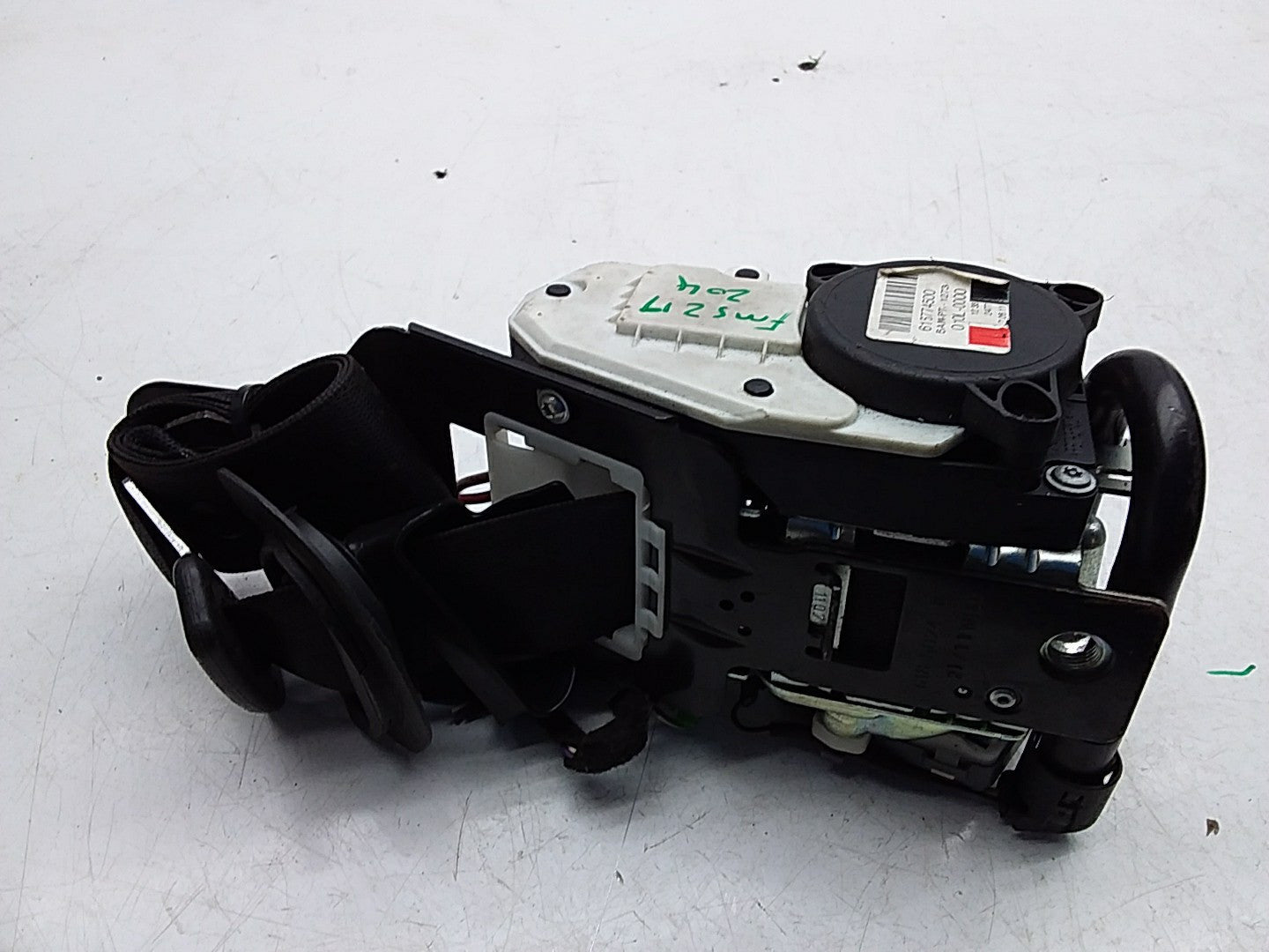 MERCEDES C-CLASS W204 SEAT BELT FRONT LEFT PASSENGER SIDE A2048602385 FMS219 NSF