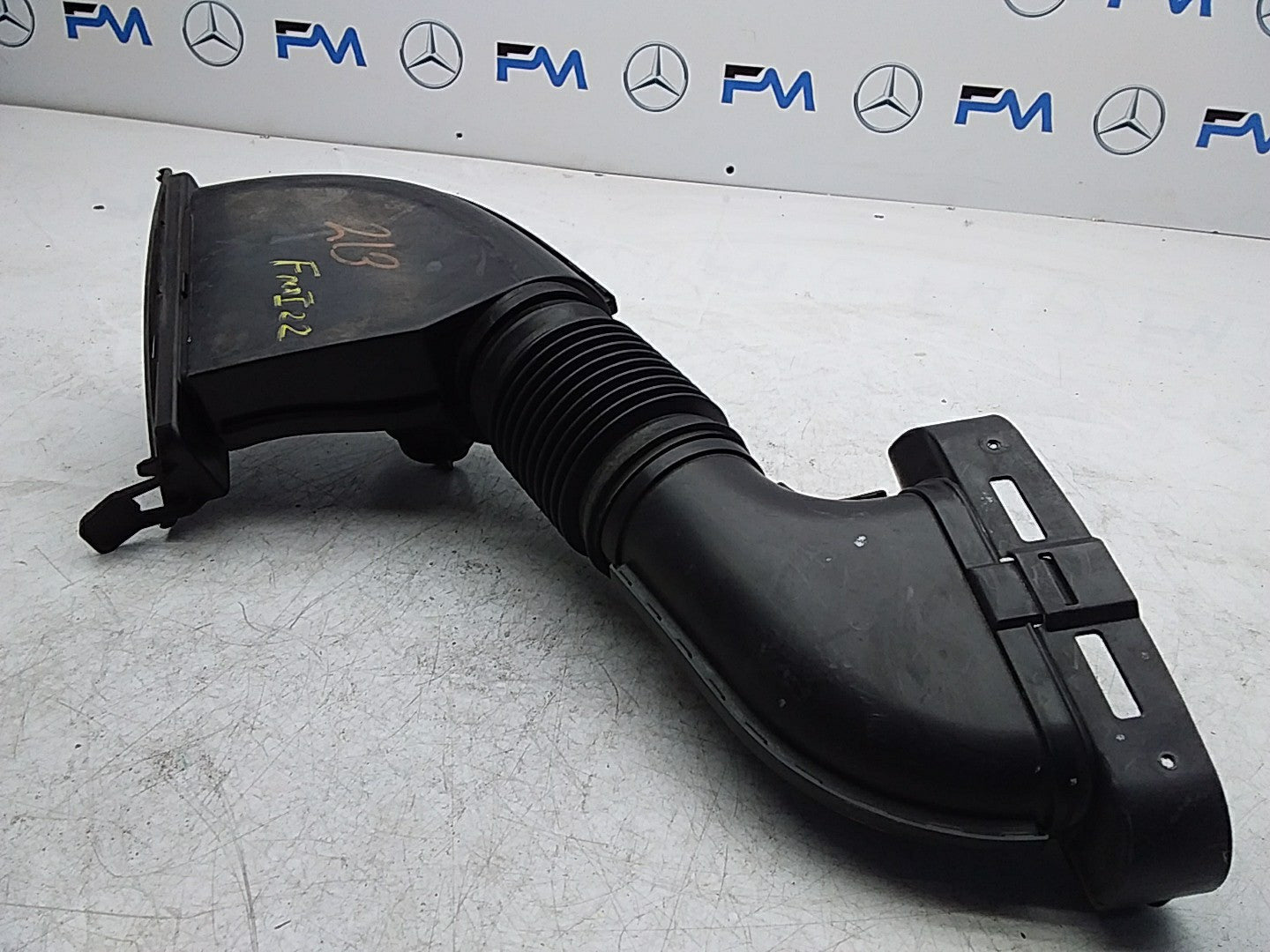 MERCEDES BENZ E-CLASS W213 AIR INTAKE TUBE A640940097 FMI22
