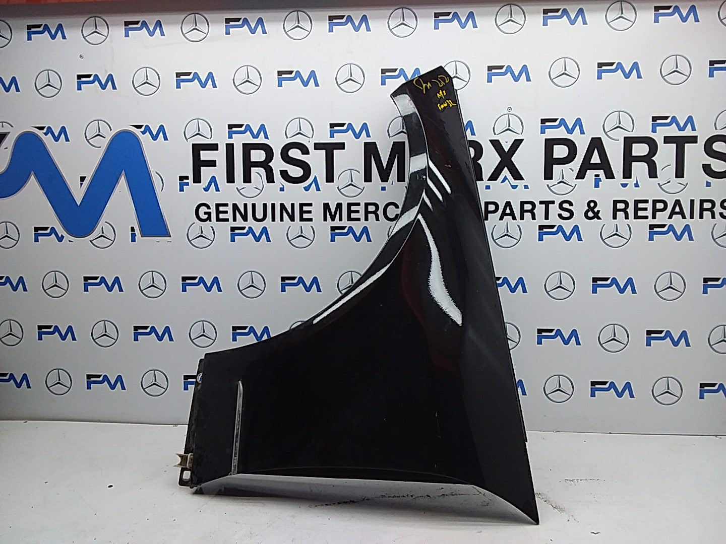 MERCEDES  E-CLASS W212 NS LEFT PASSENGER SIDE WINGS FMW32 
