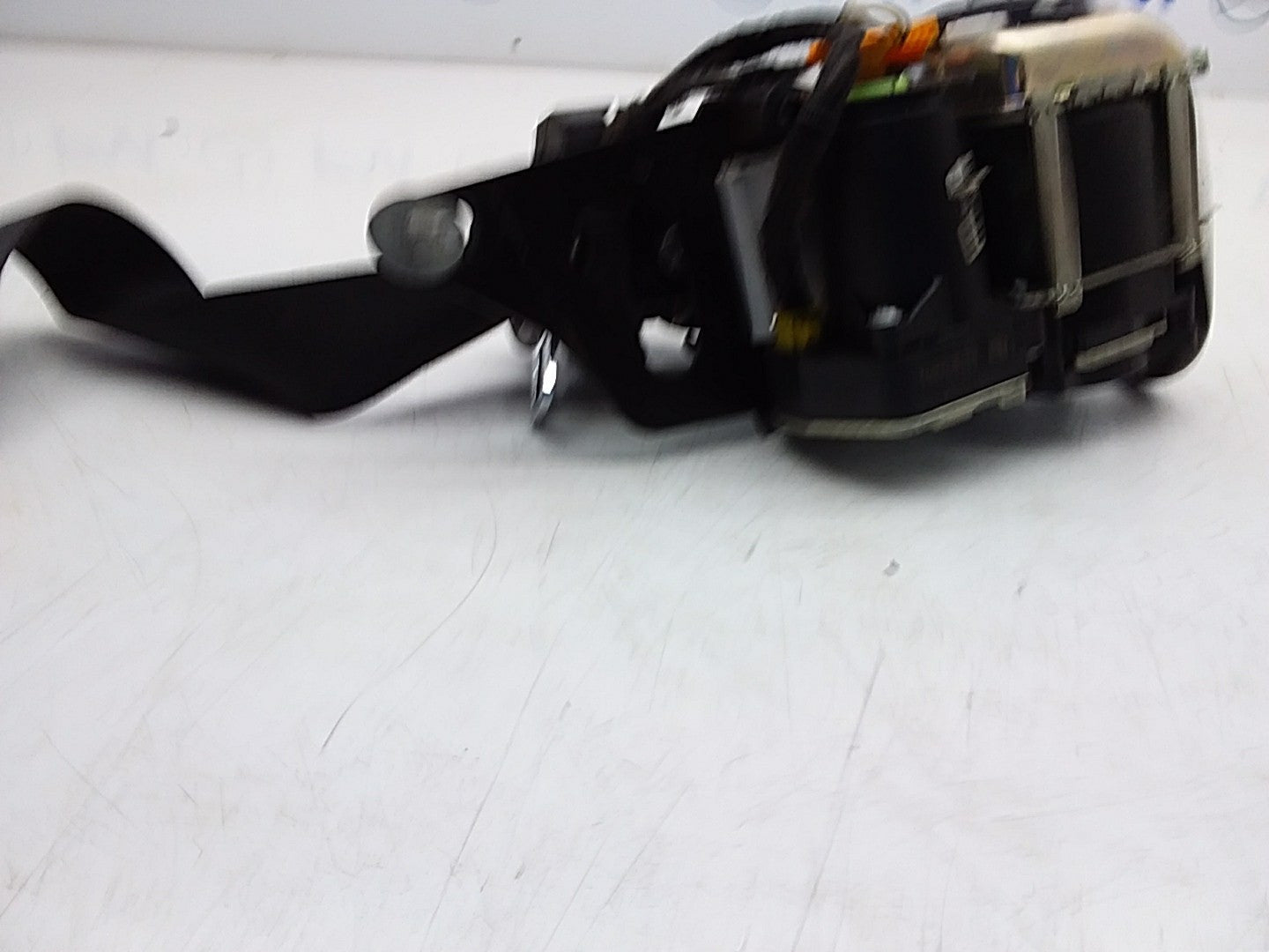 MERCEDES E-CLASS W238 SEAT BELT FRONT RIGHT DRIVER SIDE A2388602900 FMS247 OSF