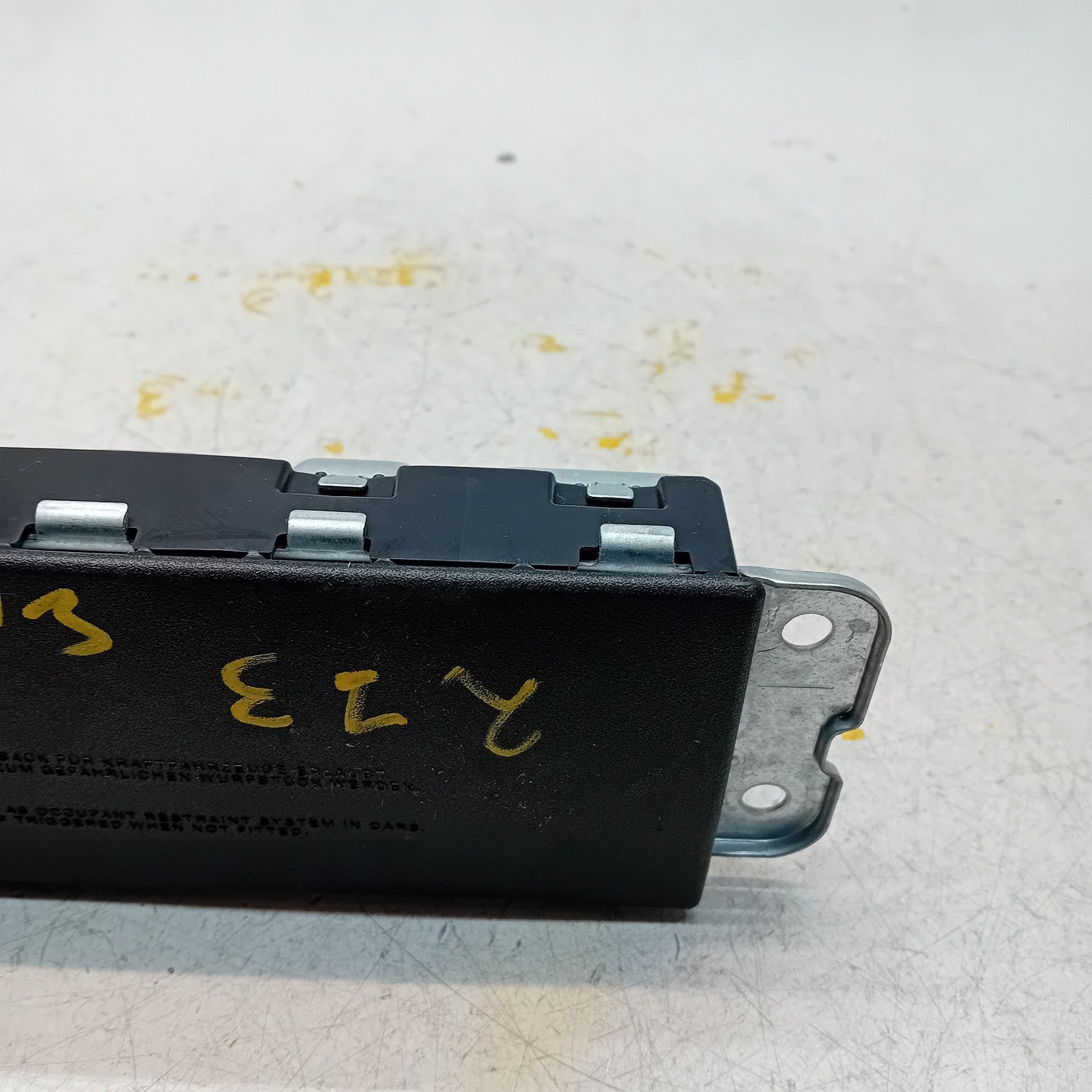MERCEDES BENZ E-CLASS W213 DRIVER SIDE KNEE O/S/F AIRBAG A2138600302 FM00902