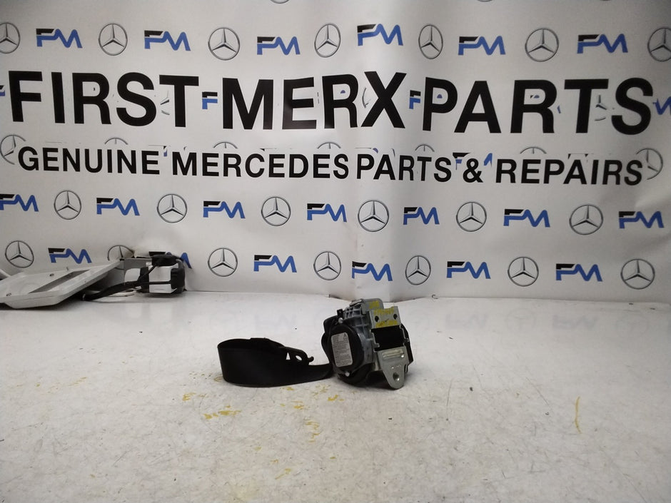 MERCEDES E CLASS SEAT BELT REAR RIGHT AND LEFT A2078602385 C207 FMS425 NSR OSR