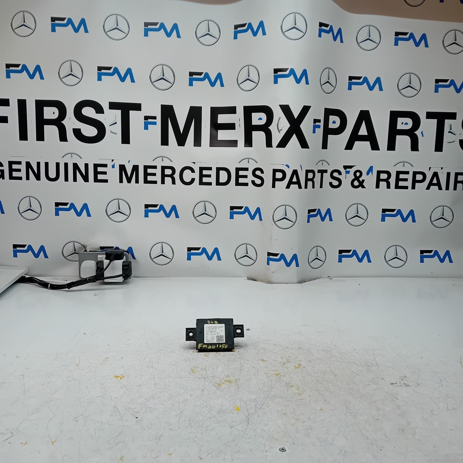 MERCEDES C S CLASS CAMERA REAR CONTROL MODULE ECU A2229005613 FM001056
