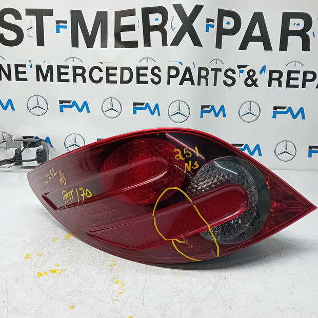 MERCEDES R-CLASS W251 PASSENGER SIDE NS REAR TAIL LIGHT FMT170 (Damaged)