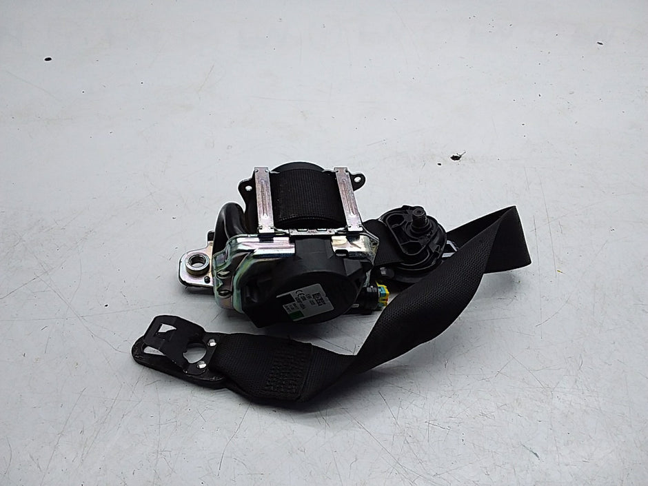 MERCEDES C-CLASS W205 SEAT BELT REAR RIGHT DRIVER SIDE A2058600285 FMS221 OSF