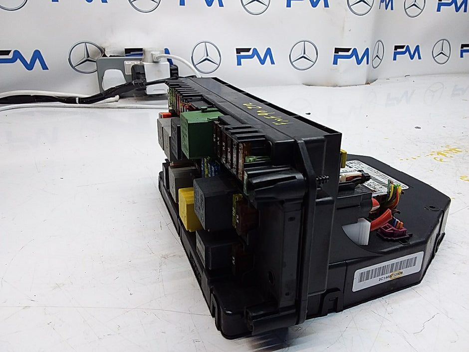 Mercedes E-CLASS W212 Fuse  Box RELAY A2129004025 FMF90