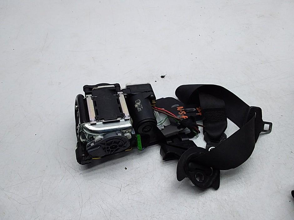 MERCEDES C-CLASS W204 SEAT BELT FRONT LEFT PASSENGER SIDE A2048604586 FMS223 NSF