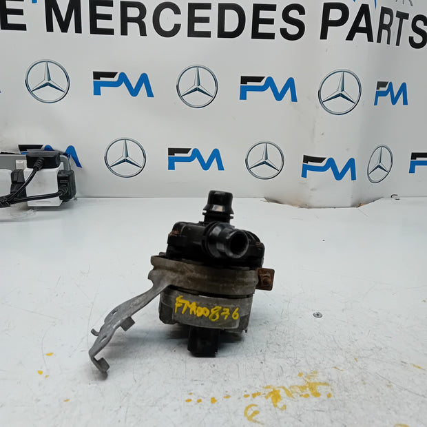 Mercedes C-CLASS W205 ELECTRIC COOLANT WATER PUMP A2055013001 FM00876