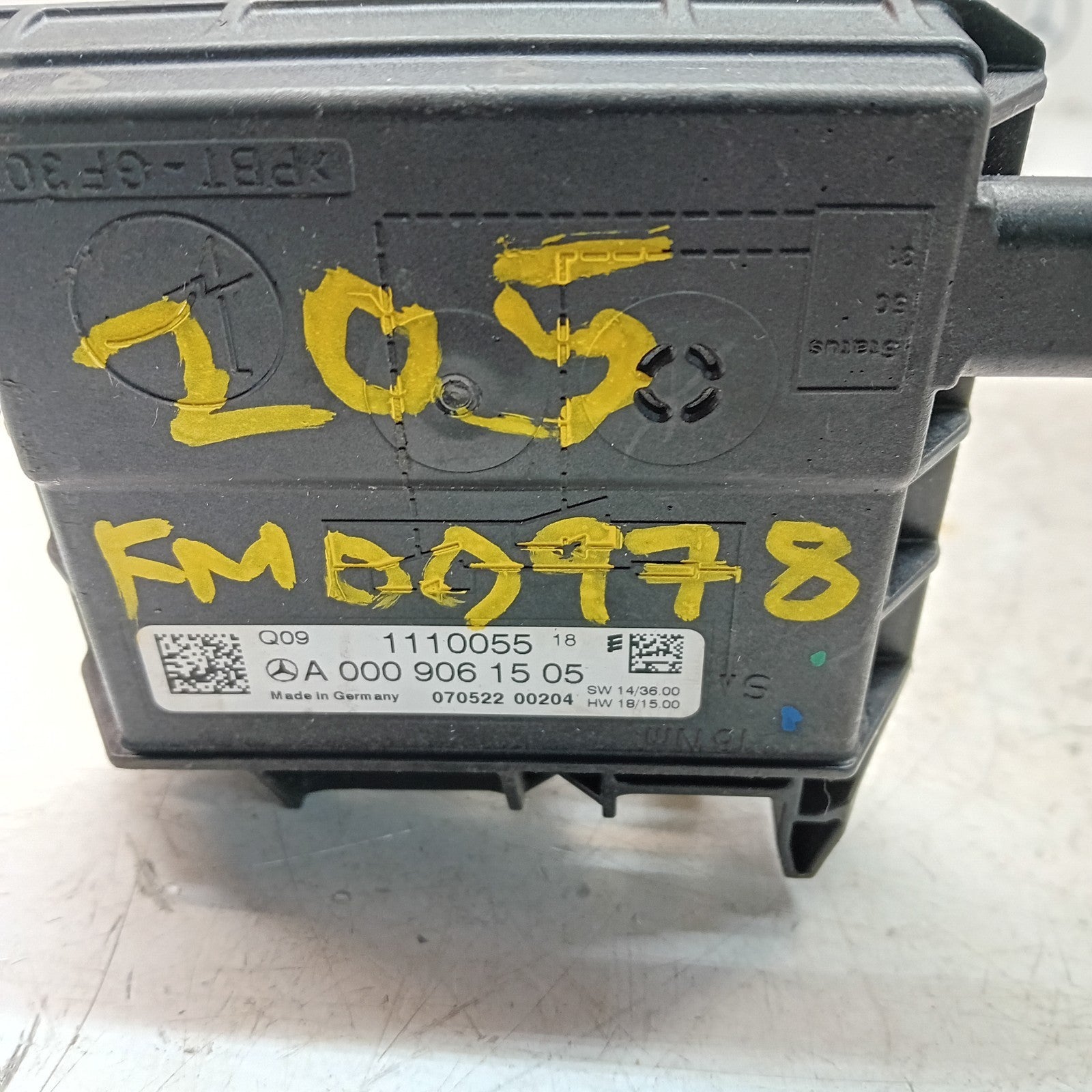 MERCEDES  C E CLASS W205 W213 NEGATIVE BATTERY CLAM TERMINAL A0009061505 FM00978
