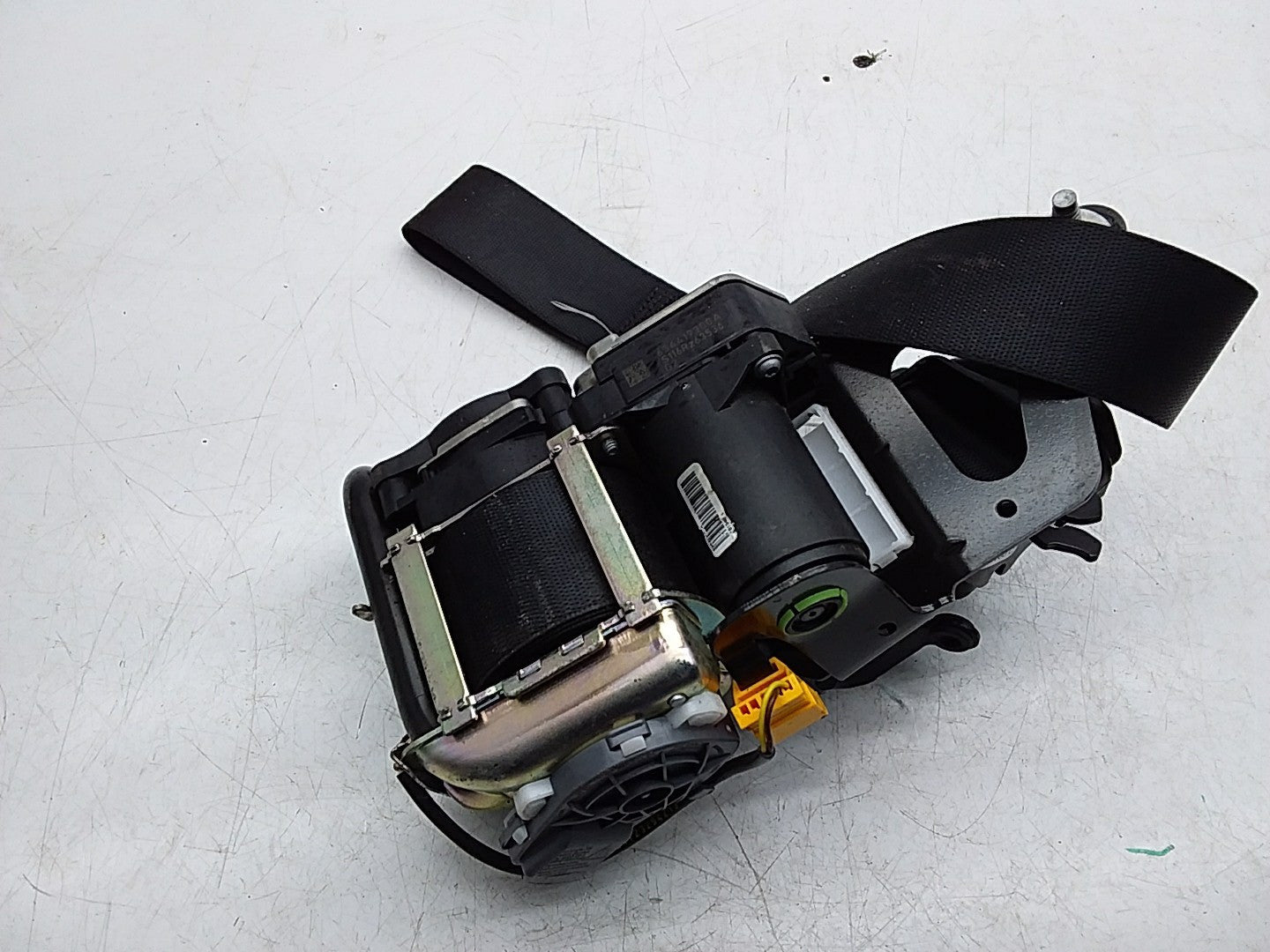 MERCEDES E-CLASS W238 SEAT BELT FRONT LEFT PASSENGER SIDE A2388602800 FMS255 NSF