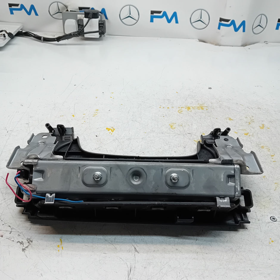 MITSUBISHI OUTLANDER MK3 KNEE AIR SRS BAG RIGHT DRIVER SIDE 7030A-31754 FM00988