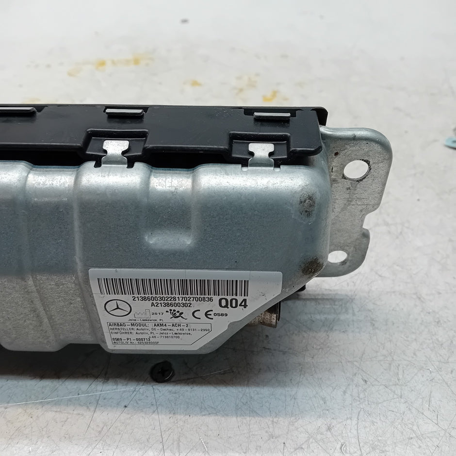 MERCEDES BENZ E-CLASS W213 DRIVER SIDE KNEE O/S/F AIRBAG A2138600302 FM00902