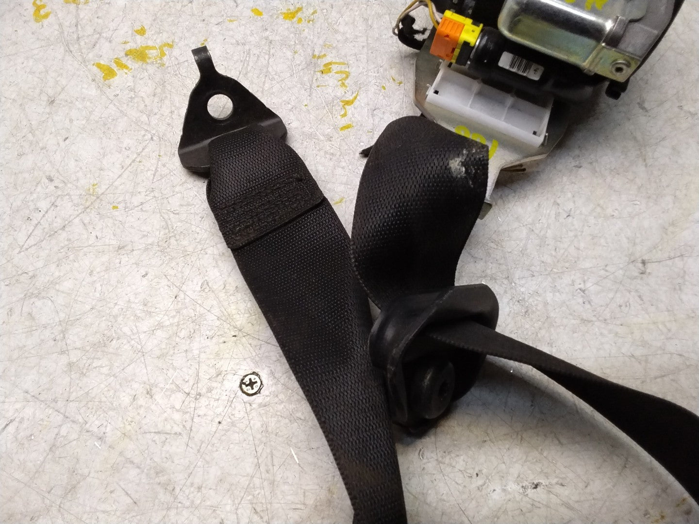 MERCEDES BENZ GLE W166 SIDE REAR SEAT BELT A1668603185 FMS372 NSR