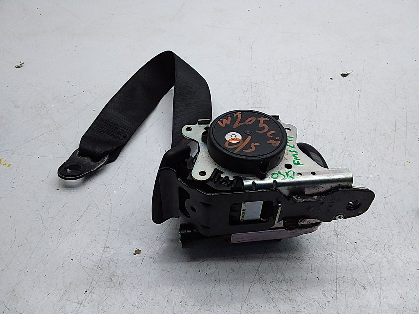 MERCEDES C-CLASS W205 SEAT BELT REAR RIGHT DRIVER SIDE A2058604085 FMS279 OSR