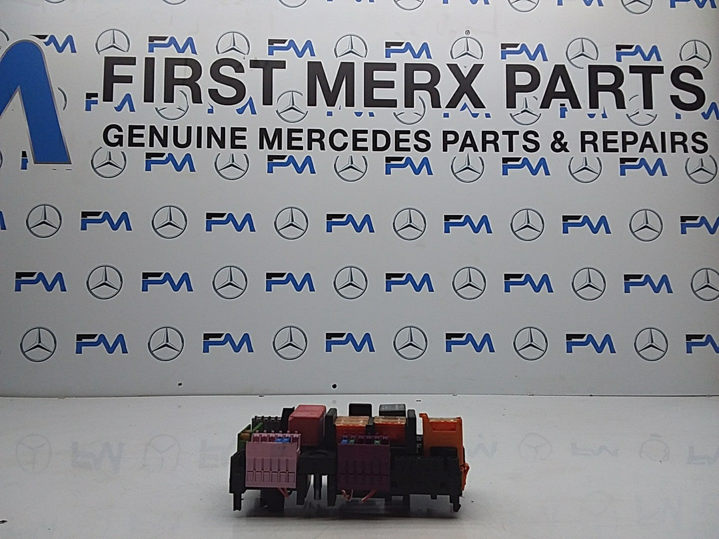 MERCEDES E CLASS FUSE RELAY BOX A2139068801 W213 2016 ONWARDS FMF56