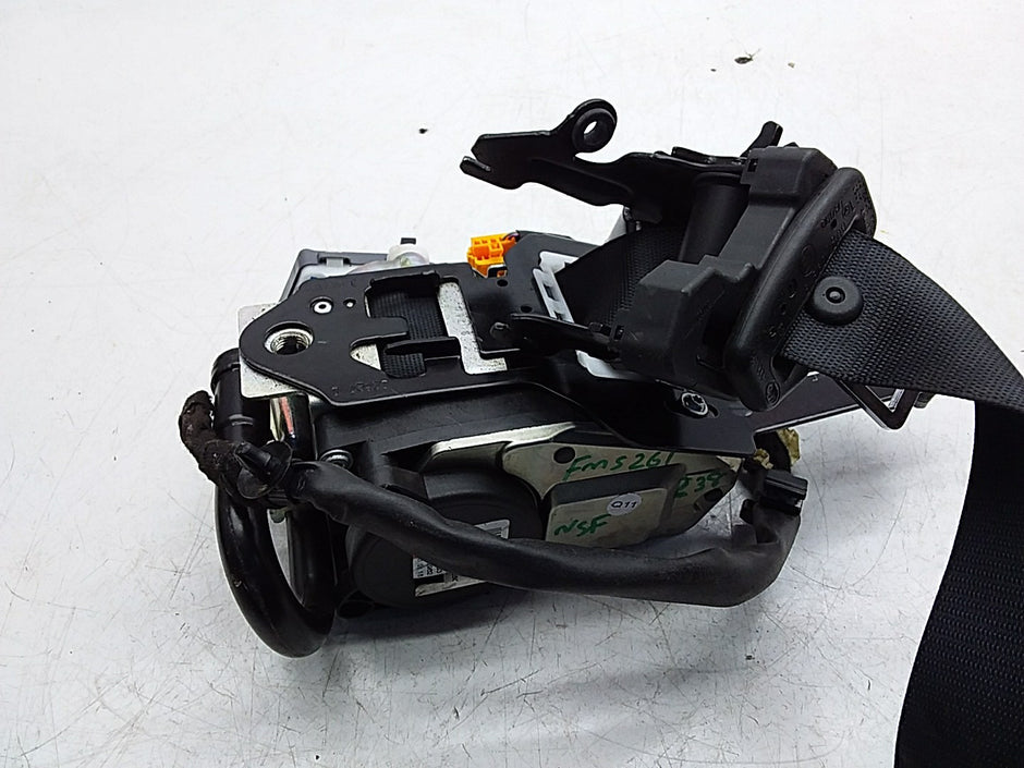 MERCEDES E-CLASS W238 SEAT BELT FRONT LEFT PASSENGER SIDE A2388602800 FMS261 NSF