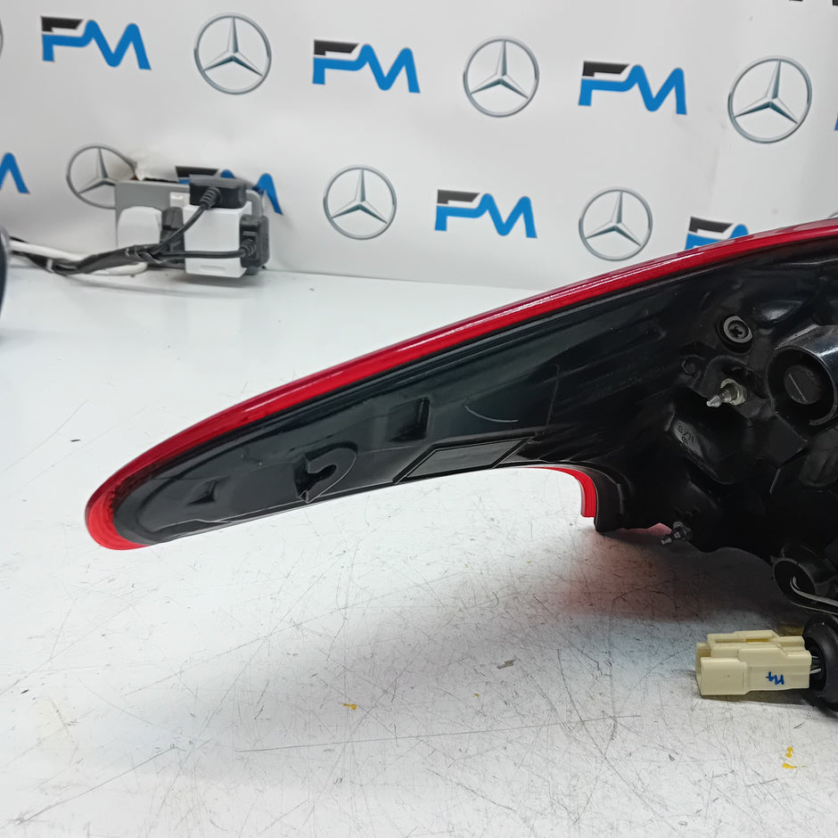 MITSUBISHI OUTLANDER MK3 2015-19 DRIVER SIDE OS OUTER REAR TAIL LIGHT FMT148