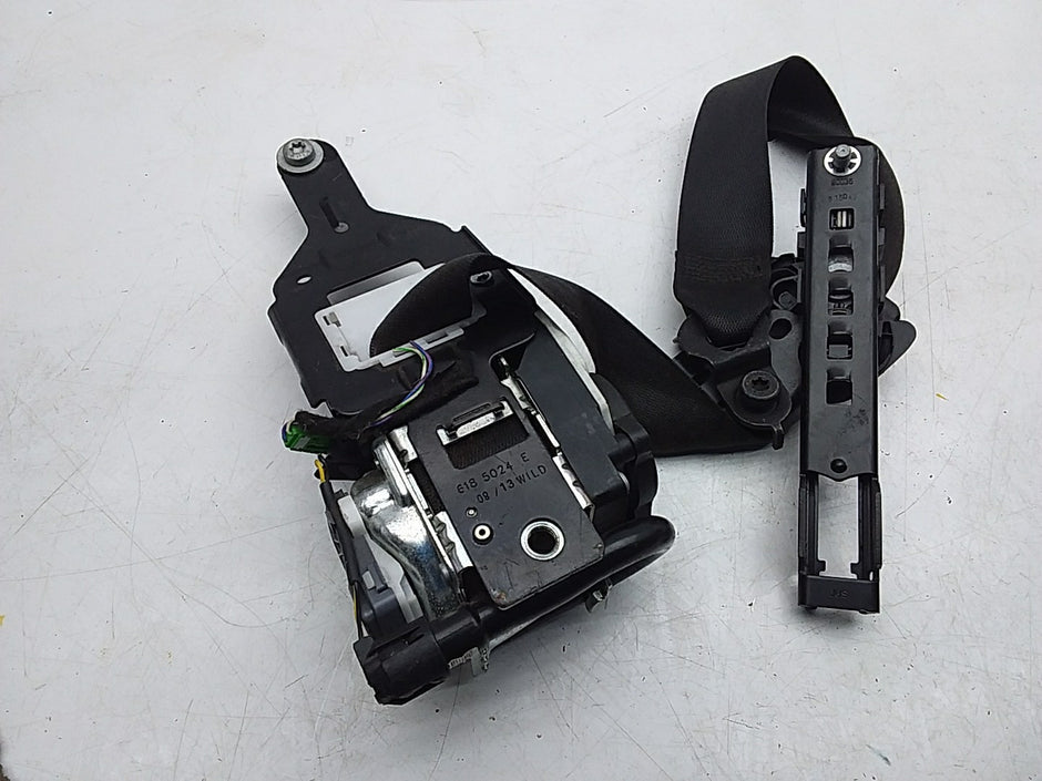 MERCEDES C-CLASS W204 SEAT BELT FRONT LEFT PASSENGER SIDE A2048680022 FMS204 NSF