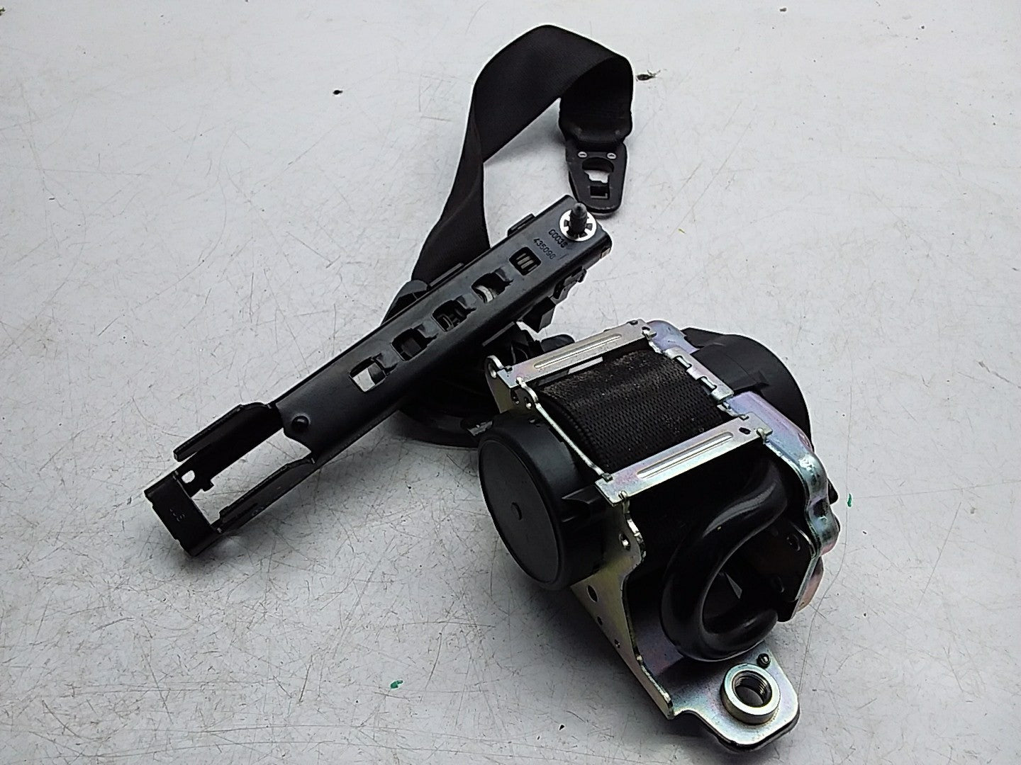 MERCEDES C-CLASS W205 SEAT BELT REAR RIGHT DRIVER SIDE A2058600285 FMS285 OSR