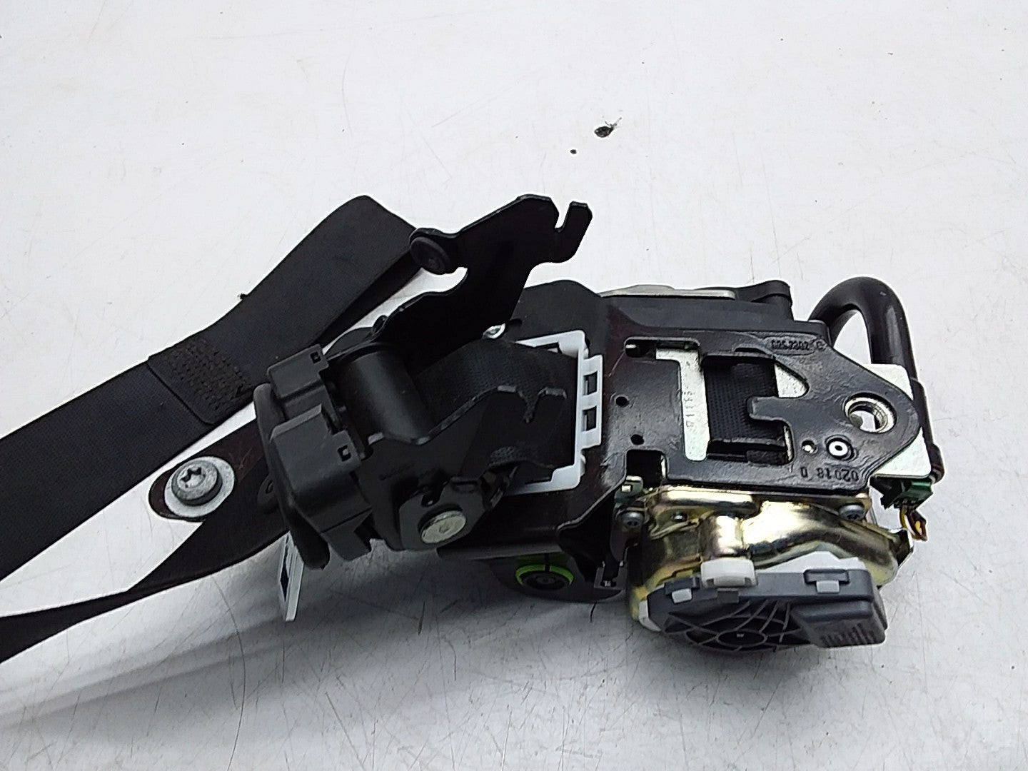MERCEDES E-CLASS W238 SEAT BELT FRONT RIGHT DRIVER SIDE A2388602900 FMS250 OSF