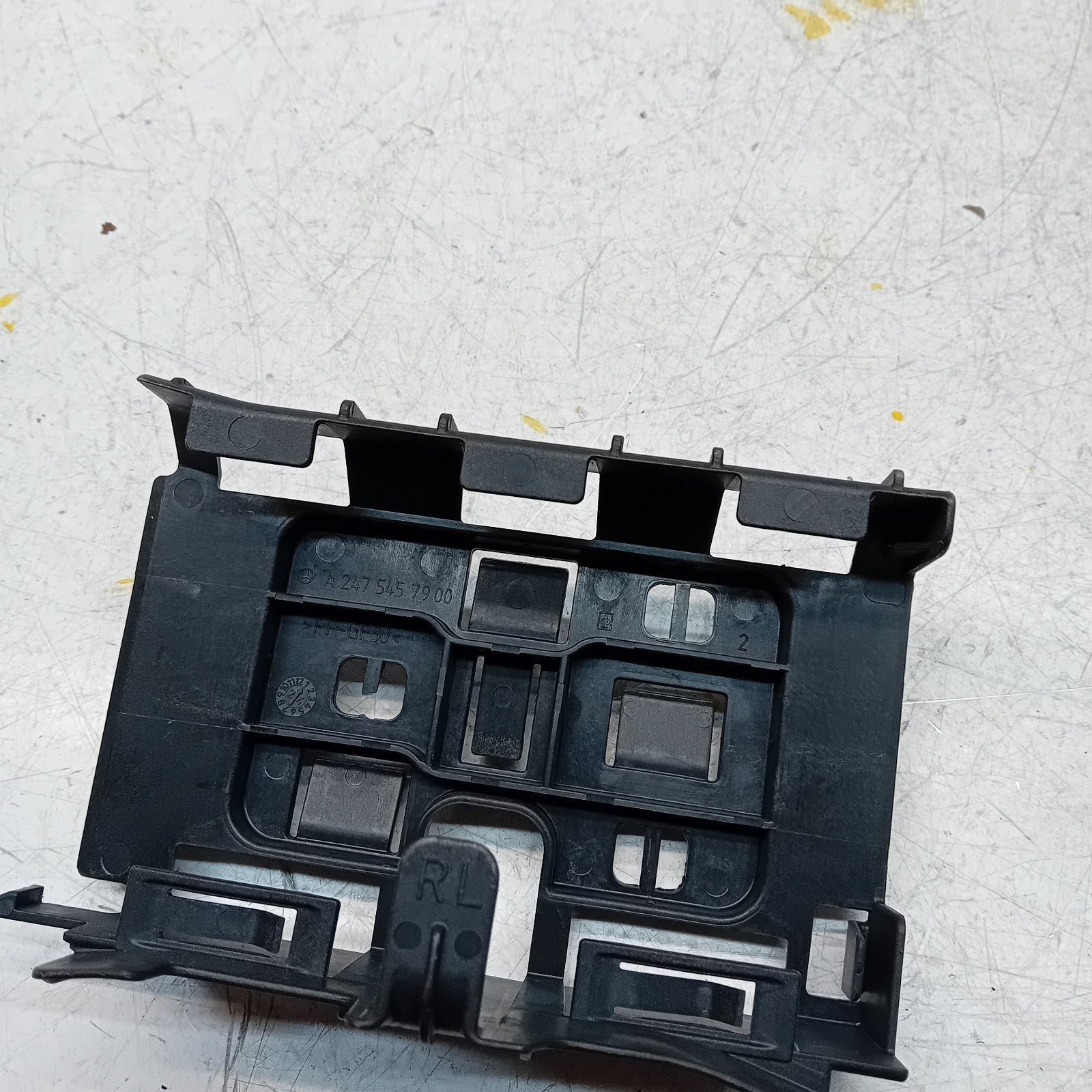 MERCEDES A CLASS W177 ECU BRACKET HOLDER TRIM A2475457900 FM00966