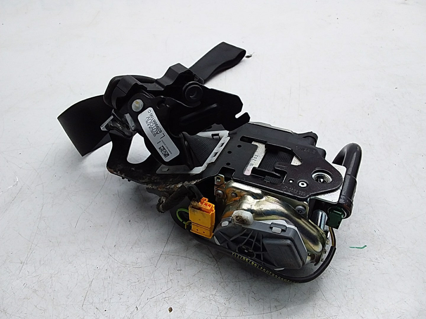 MERCEDES E-CLASS W238 SEAT BELT FRONT LEFT PASSENGER SIDE A2388602800 FMS258 NSF
