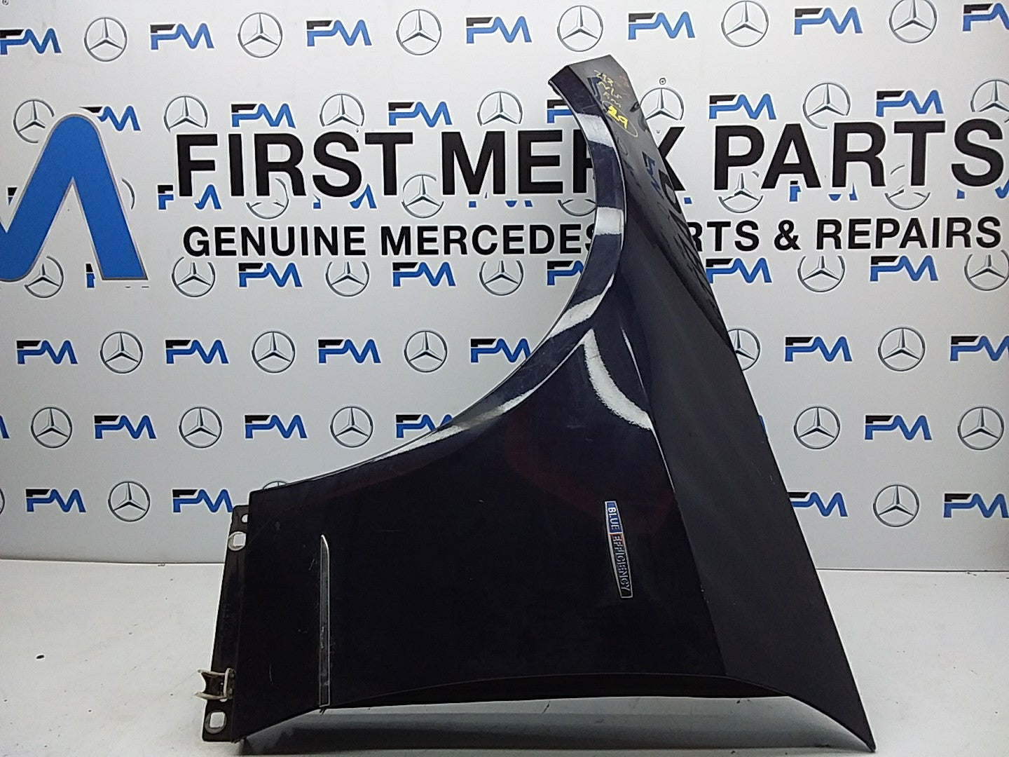 MERCEDES  E-CLASS W212 NS LEFT PASSENGER SIDE WINGS FMW29 A2128810101