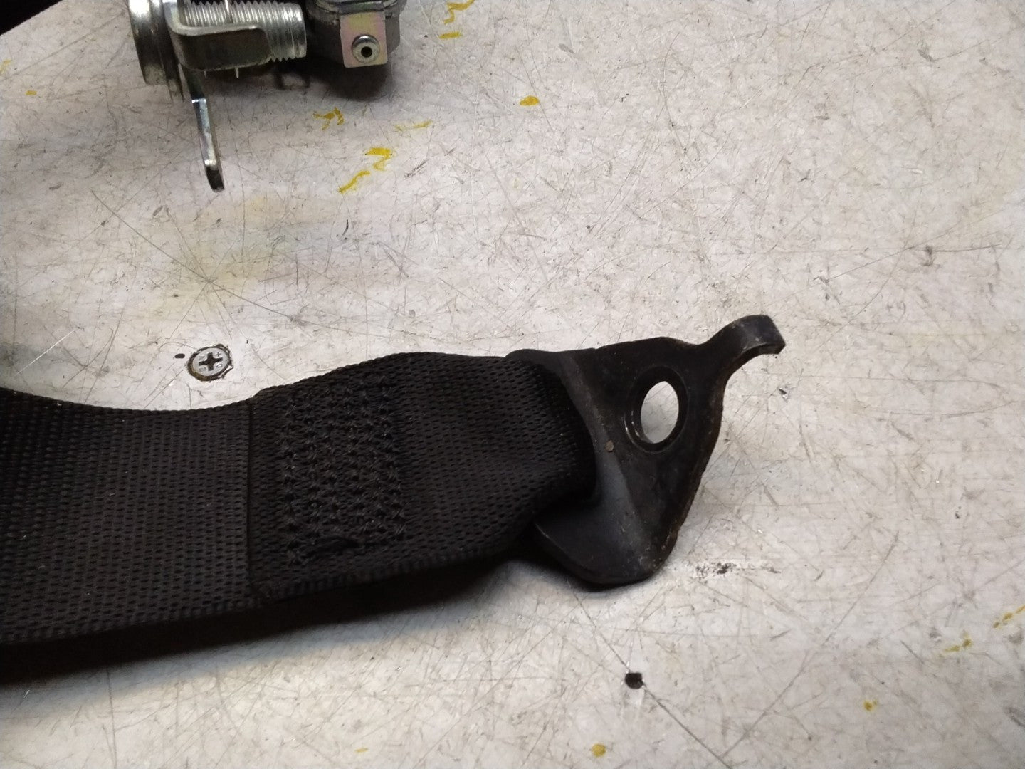 MERCEDES GLE W166 SEAT BELT REAR RIGHT DRIVER SIDE A1668603285 FMS369 OSR